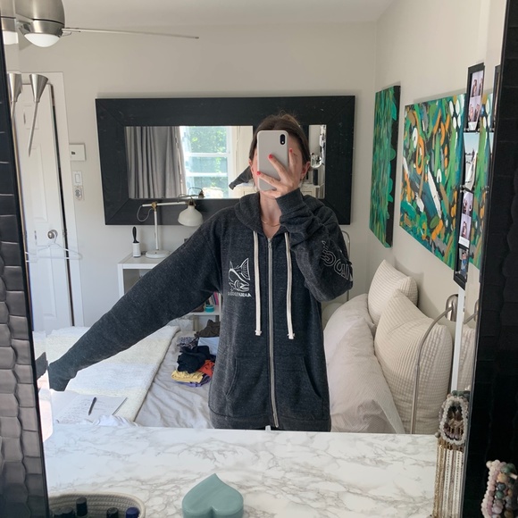 Alaska Wildgear zip up hoodie - Picture 8 of 9